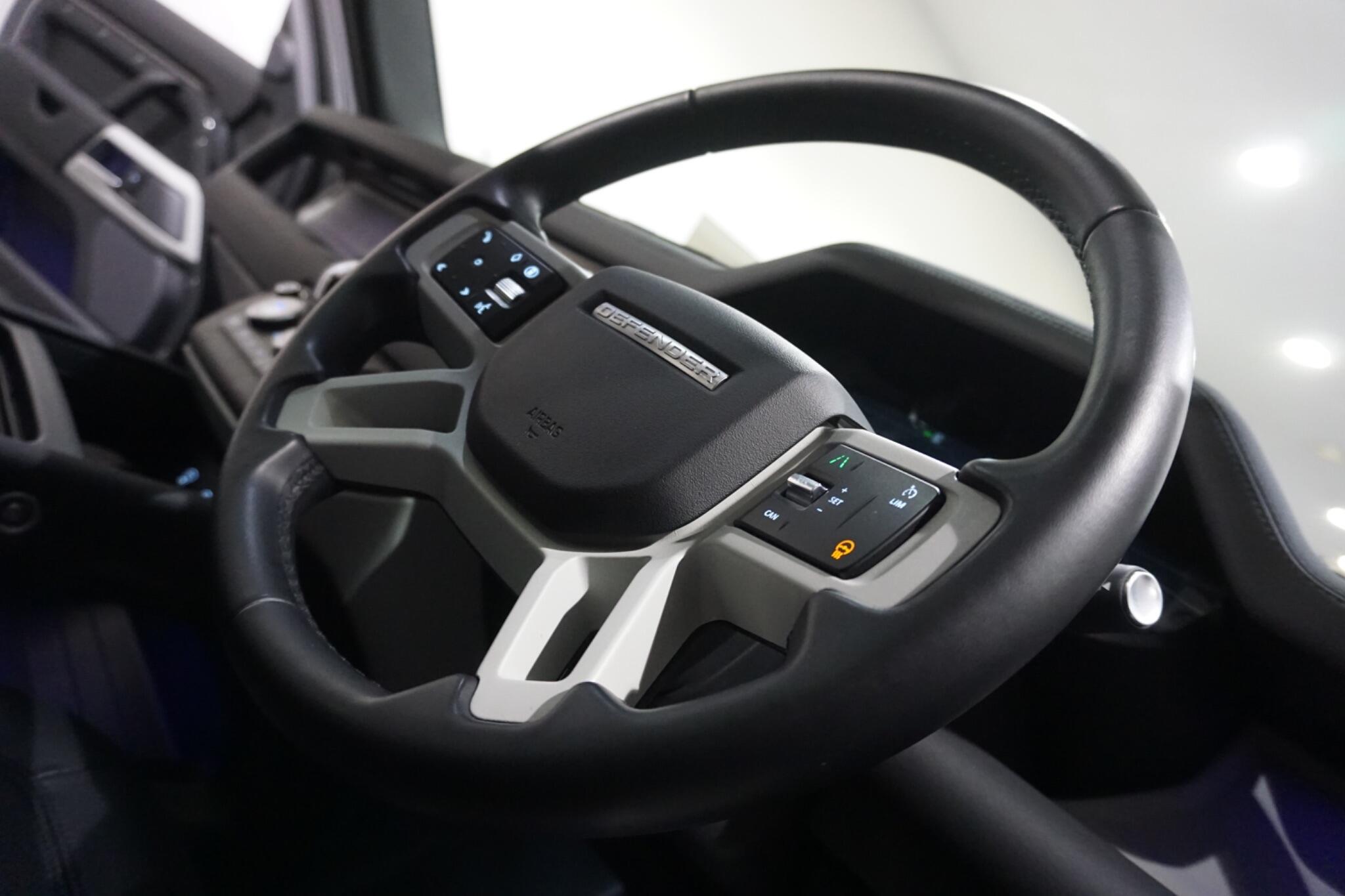 Land Rover Defender 110 3.0 D250 MHEV XS Edition SUV 5dr Diesel Auto 4WD Euro 6 (s/s) (250 ps)